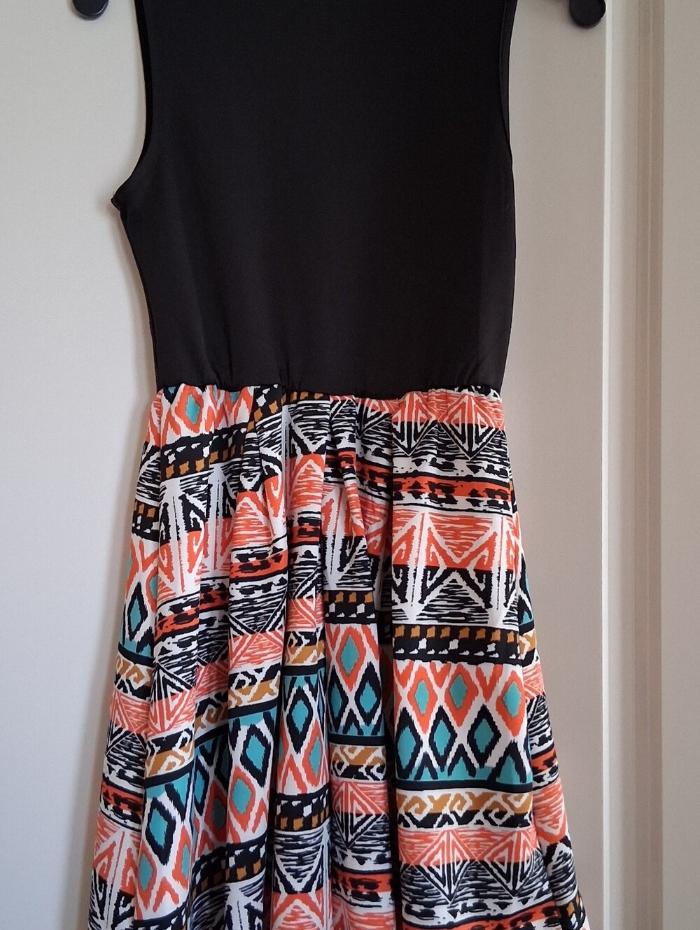 "French Atmosphere" Women's Sleeveless Black & Aztec Design Summer Dress Size S